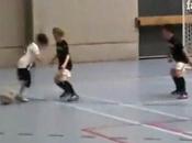 (VIDEO)Velocità tecnica impressionanti, anni piccolo Maradona futsal.
