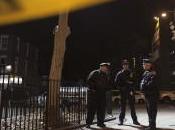 York, freddati agenti della polizia “per vendetta”. Obama condanna l’agguato