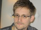Avvocato Snowden: iPhone spiano