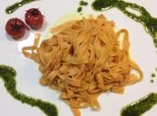 Tagliatelle rosse crema mozzarella bufala salsa basilico