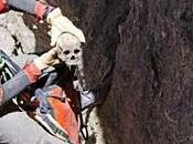 Nuovo insolito rituale funebre scoperto Nepal