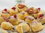 Girelline pasta sfoglia ribes rossi Puff pastry rolls with currant