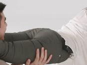 Coppie normali mimano posizioni sessuali assurde (VIDEO)