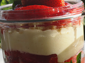 Barattolino goloso fragole savoiardi.