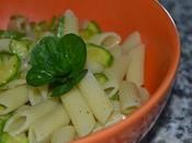 Penne vegan zucchine, cipollotto fresco menta