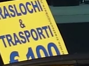 Video. 2015 ancora stiamo volantini abusivi traslocatori attaccati tergicristalli.