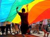 Parlamento europeo approva uguaglianza genere: “Riconoscere diritti alle famiglie gay”