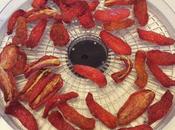 Pomodori essiccati conservati capperi sott’olio