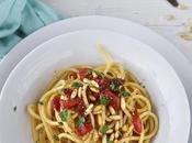 Spaghetti peperoni pinoli e…pepe