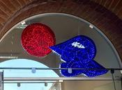 PAVIA. Lodola abbellisce l'ingresso dello spazio d'incontro Broletto