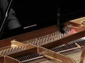 Fabrizio Ottaviucci, pianista sensibile alla necessità momento