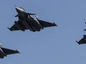 Siria, Francia: «Continueremo fino necessario». Renzi: Libia-bis»