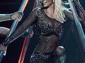 Britney Spears guardaroba difettoso durante esibizione Vegas