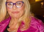 “Amori della zia” libro autobiografico Mara Venier accolto grande folla alla Feltrinelli Roma