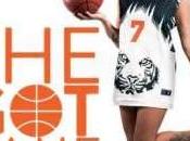 PAVIA. "She game" primo documentario basket italiano rosa premiato Guirlande d'Honneur.