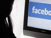 Facebook mezzo servizio, problemi internauti