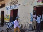 Somalia/Esplosione un'autobomba all'ingresso ristorante Mogadiscio