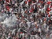 (VIDEO)River Plate fans pyroshow Boca Juniors 23.1.2016