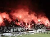 (VIDEO)Amazing action. Sleman fans, Indonesia.