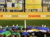 Nigeria: campo calcio illuminare città!