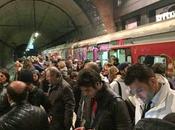 Cumana, ragazzo getta binari: gravissimo