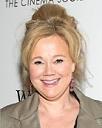 “The Grinder”: Caroline Rhea guest star