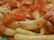 Maccarruni salsa pomodorini pancetta
