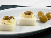 Crostini polenta bianca brie olive