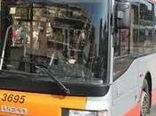Roma: coppia marocchini (lei incinta) picchiati autobus posto sedere