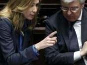 Ministro Romani contro Prestigiacomo: matta, In....zare!!