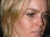 Lindsay Lohan Twitter: "Uno stalker minaccia morte, paura!"