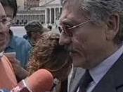 Napoli Magistris incassa l'appoggio D'Alema (21.05.11)