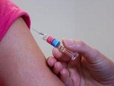 Vaccini: annullata radiazione medico francese Henri Joyeux