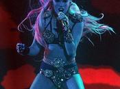 Lady Gaga “Edge Glory” live American Idol!
