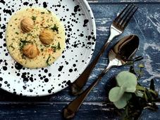 Idee l'antipasto delle feste: fonduta taleggio castagne rucola selvatica