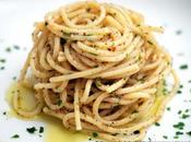 Garum alla pasta: spaghetti chitarra colatura alici pane gratugiato tostato