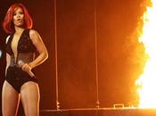 Rihanna fuoco palcoscenico Dallas! (Video)