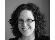 Alcune ragazze mordono Chloe Neill