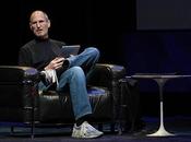 Apple lancia l’evento: “Vestiti come Steve Jobs” (Video)