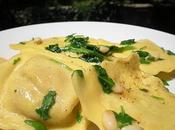 Ravioloni Zucca Amaretti Rucola Pinoli