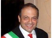 Pronto…Municipio?…..Mi passa Sig. Sindaco piacere..ho fretta…