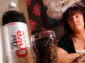 Foto giorno novembre 2011 donna drogata coca cola