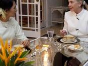 Storico incontro Clinton Aung