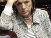 Donne prendono giro donne