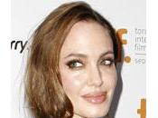 Besson Angelina Jolie insieme thriller prossimo futuro