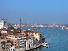 Venezia dice basta alle navi crociera laguna