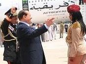 Gheddafi: Berlusconi? Meglio self-godeur