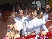 premio Nobel Aung correrà seggio Parlamento Birmania alle prossime elezioni