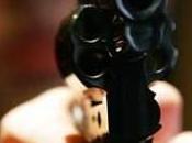 Milano: sparano uccidono uomo strada