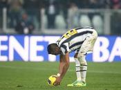 Rodriguez cenno Vidal durante rigore Juventus-Cesena (VIDEO)